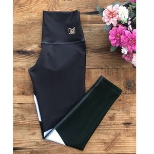 Sport leggings with Dri-Fit technology.